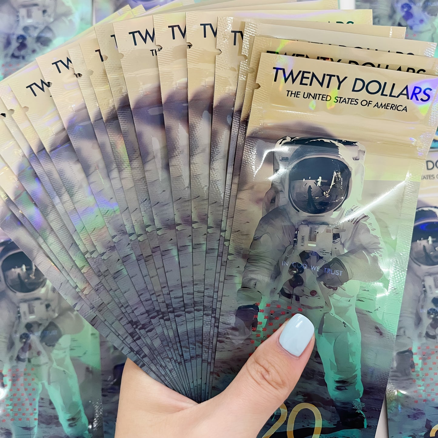 Gift Wrapping Reusable Thick Mylar Pouches 3.5G 100PCS Odor Isolation Bags for Daily Food Travel Sundry Arrangement